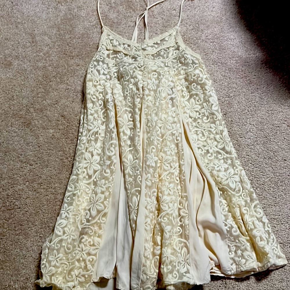 Flowing lace tank